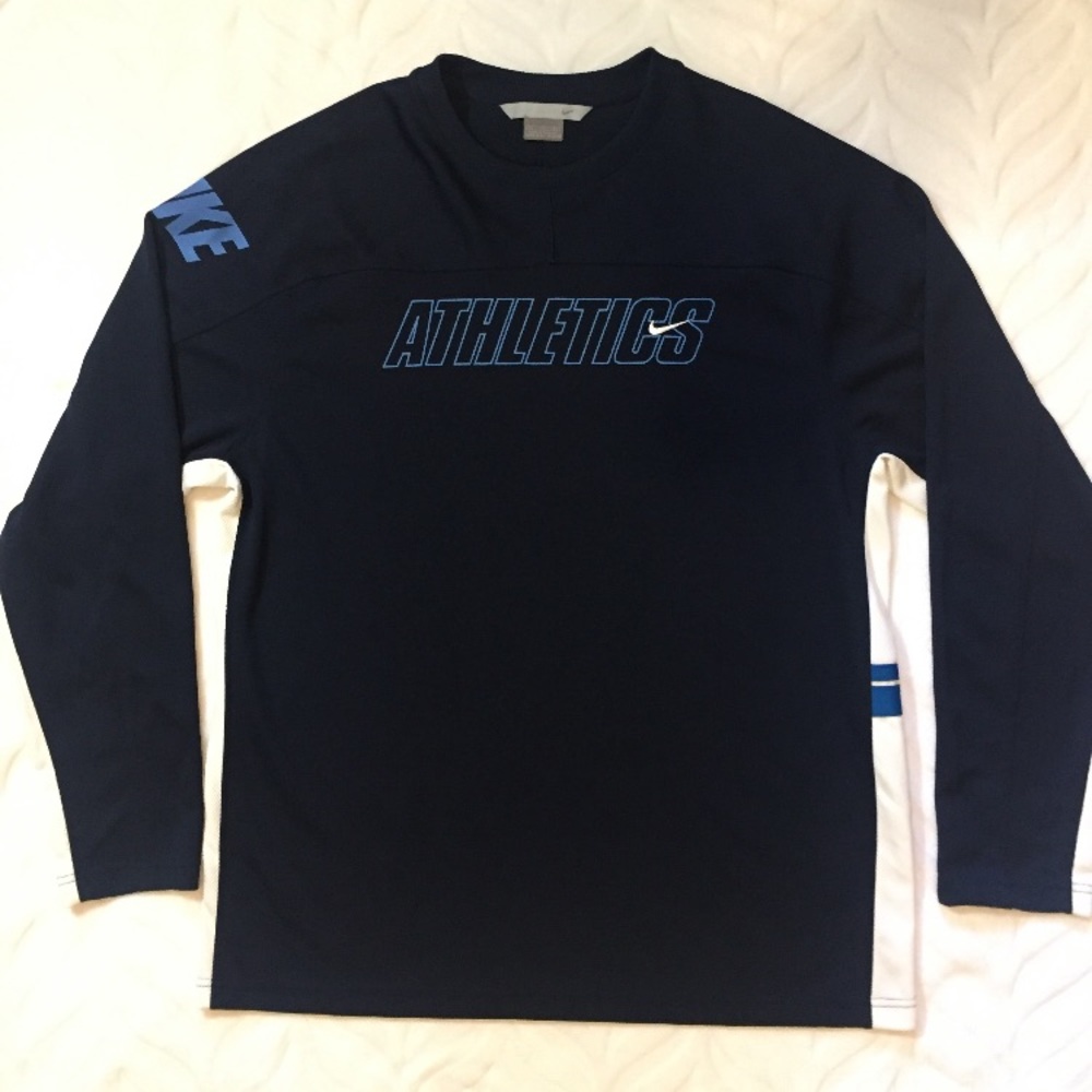 NIKE Athletics Long Sleeve XL